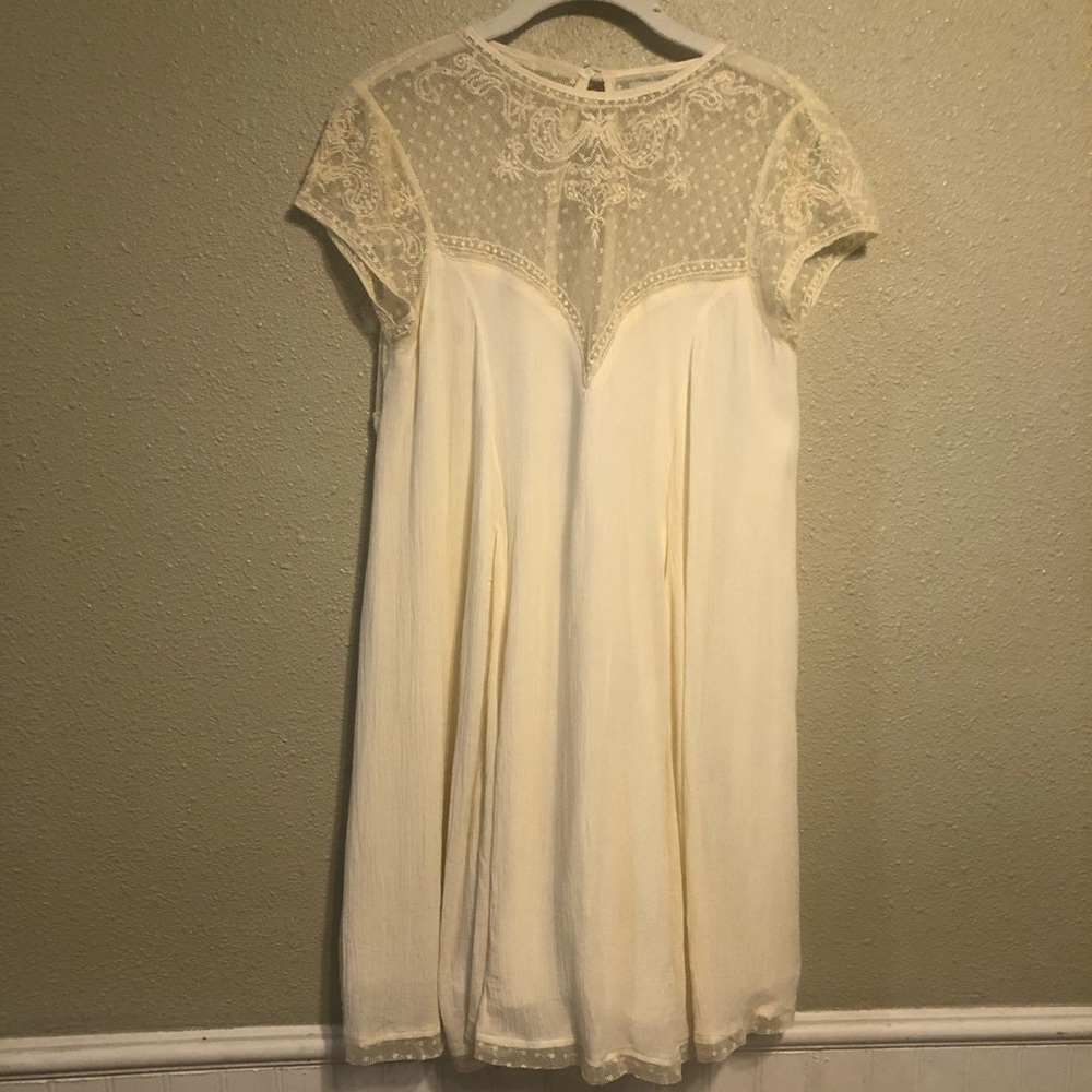 Kimchi Blue Small Lace dress